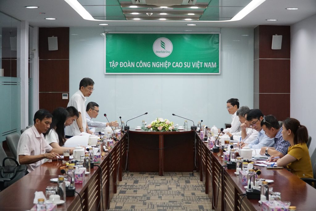 VRG làm việc với đoàn khảo sát công tác đào tạo, bồi dưỡng cán bộ